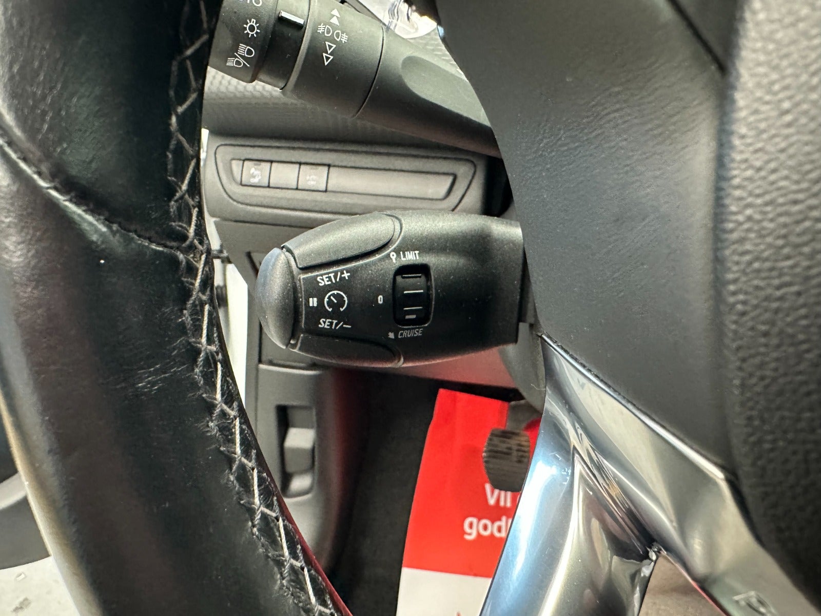 Billede af Peugeot 208 1,2 PureTech 82 Allure Sky