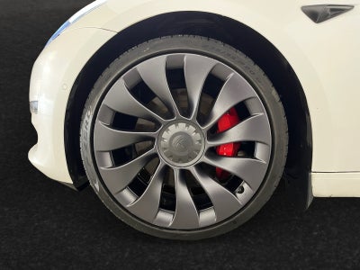 Tesla Model 3 Performance AWD