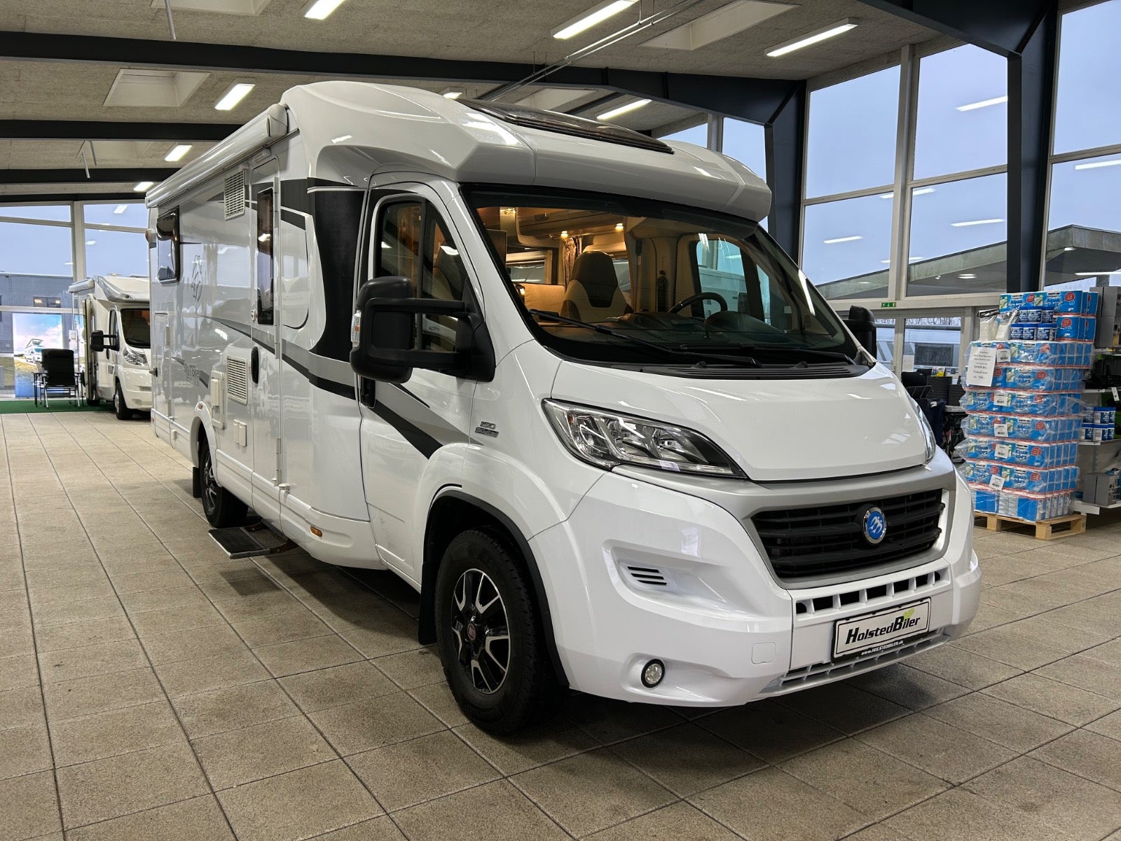 Knaus Sky Ti Silver 700 MEG aut.