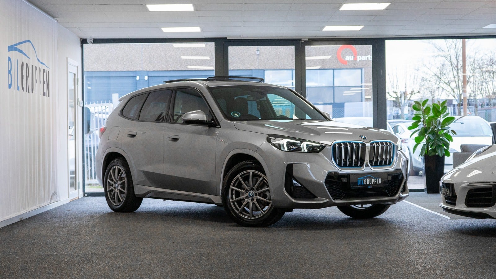 BMW iX1  xDrive30 M-Sport