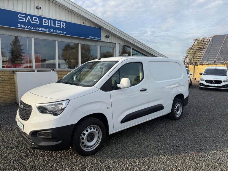 Opel Combo D 102 Enjoy L2V2
