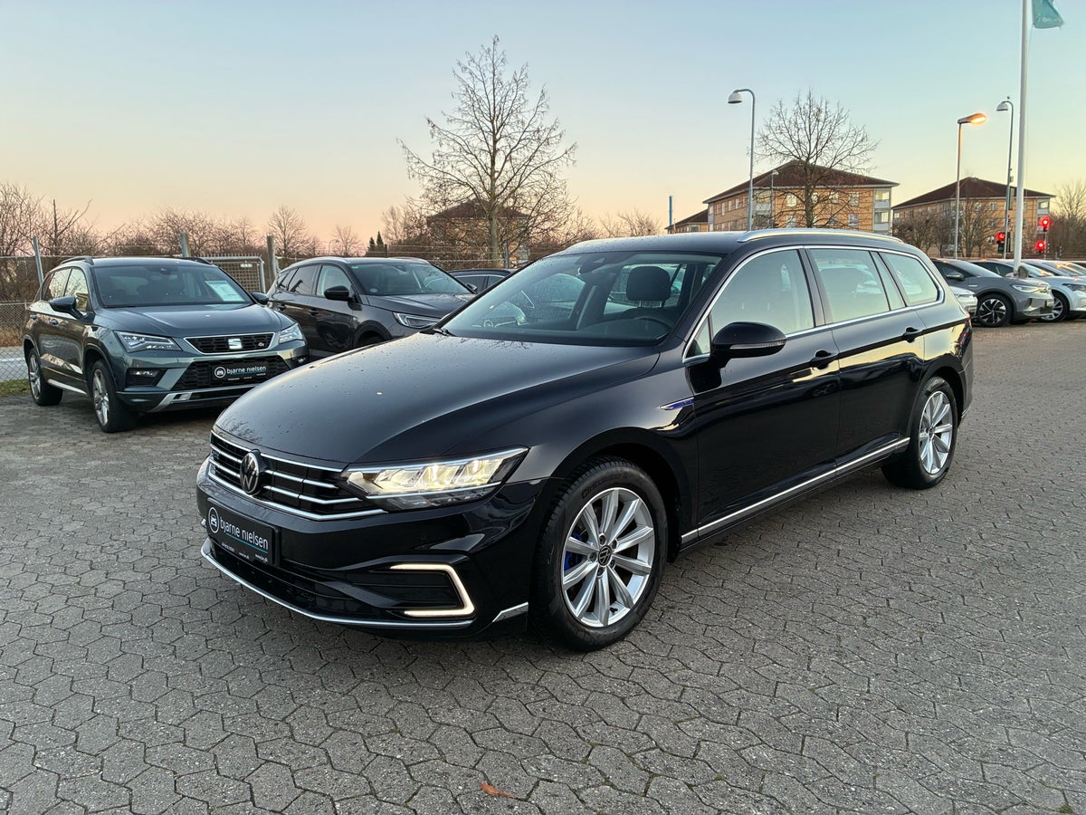 VW Passat GTE Variant DSG billede 1