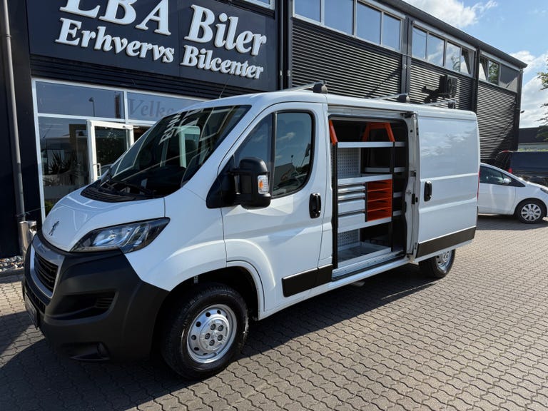 Peugeot Boxer 330 BlueHDi 140 L2H1 Premium
