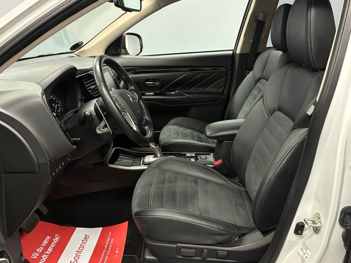 Billede af Mitsubishi Outlander 2,4 PHEV Intense CVT 4WD