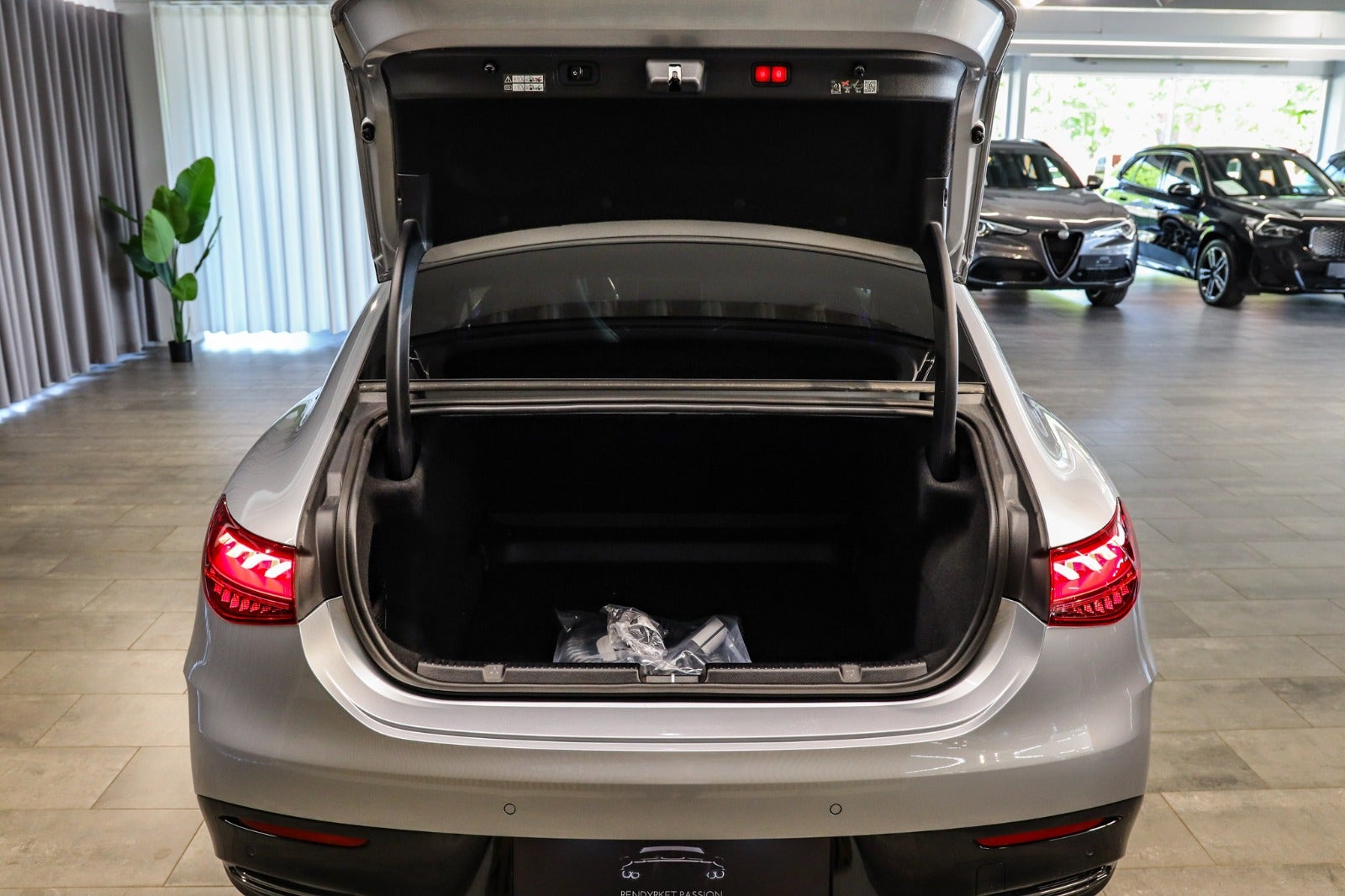 Billede af Mercedes EQE350+ AMG Line