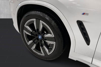BMW iX3 Charged M-Sport