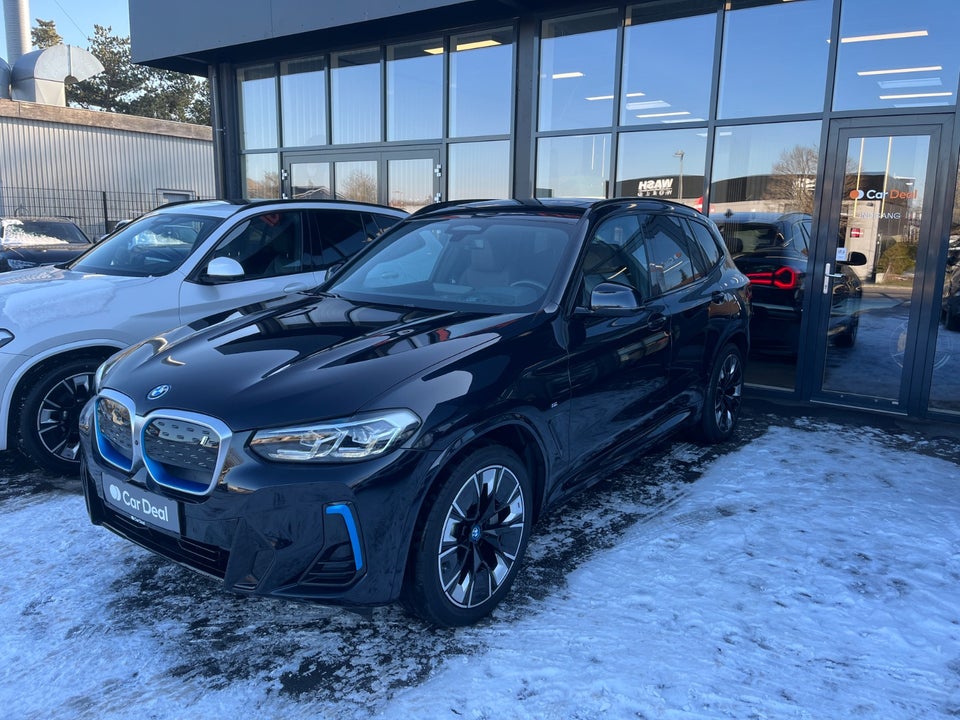 BMW iX3 billede