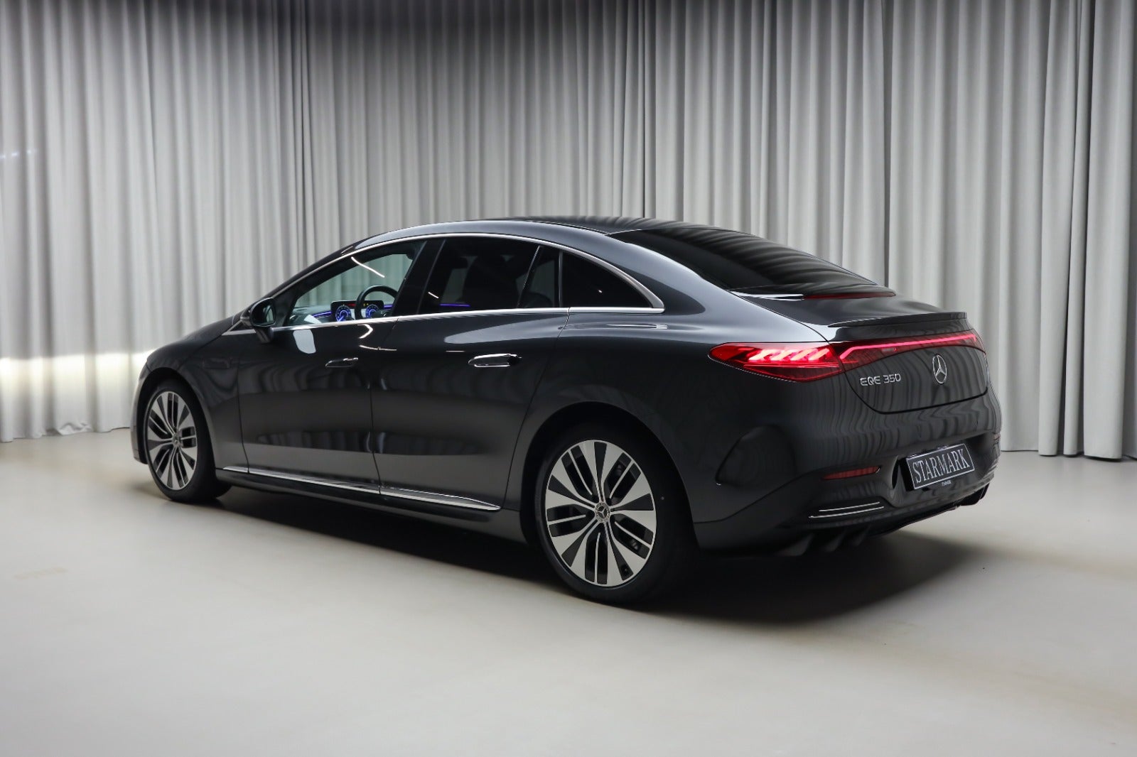 Mercedes-Benz EQE 350