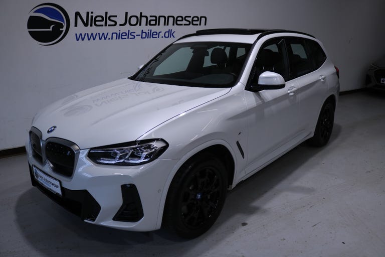 BMW iX3 Charged M-Sport