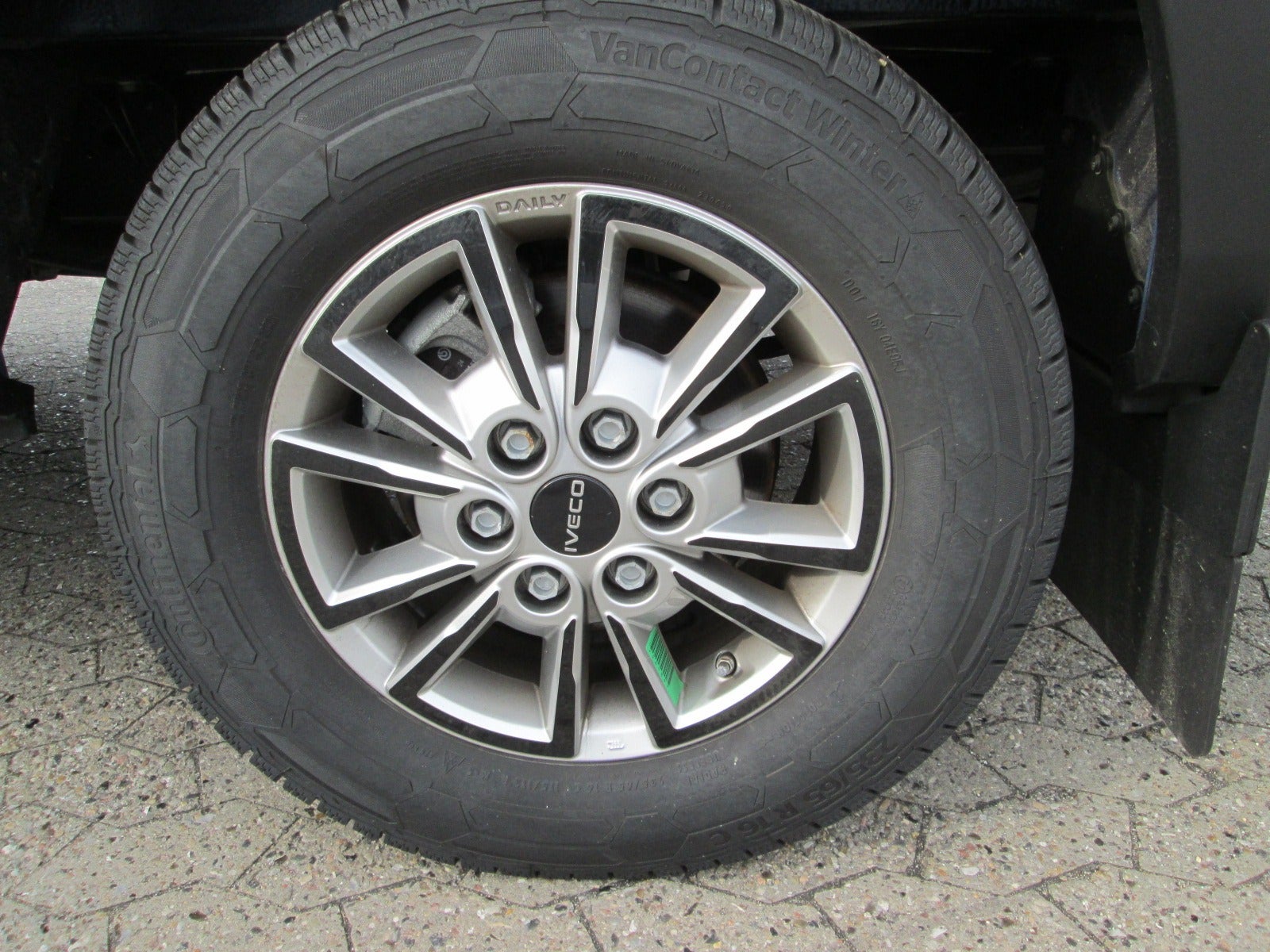 Billede af Iveco Daily 3,0 35S18 9m³ Van AG8