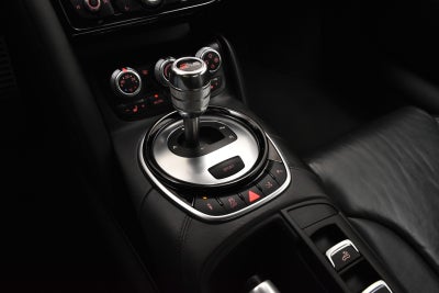 Audi R8 FSi Spyder quattro S-tr.