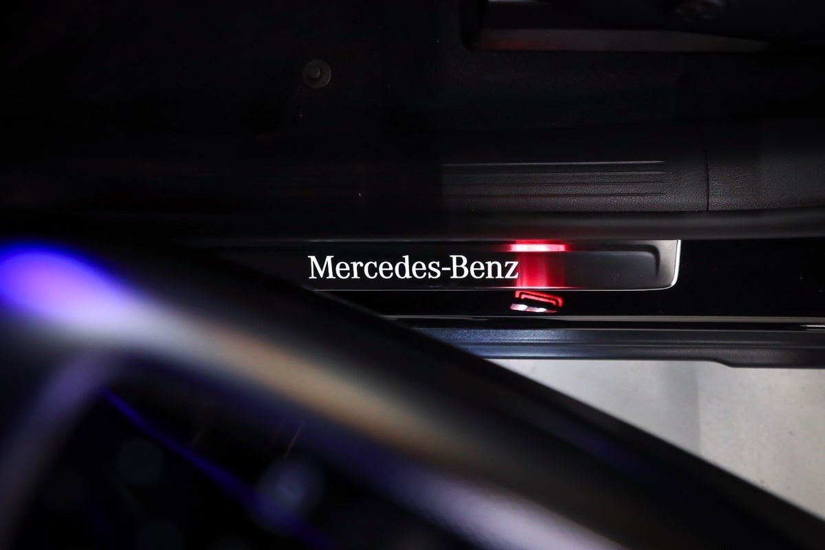 Mercedes-Benz EQE 350 SUV