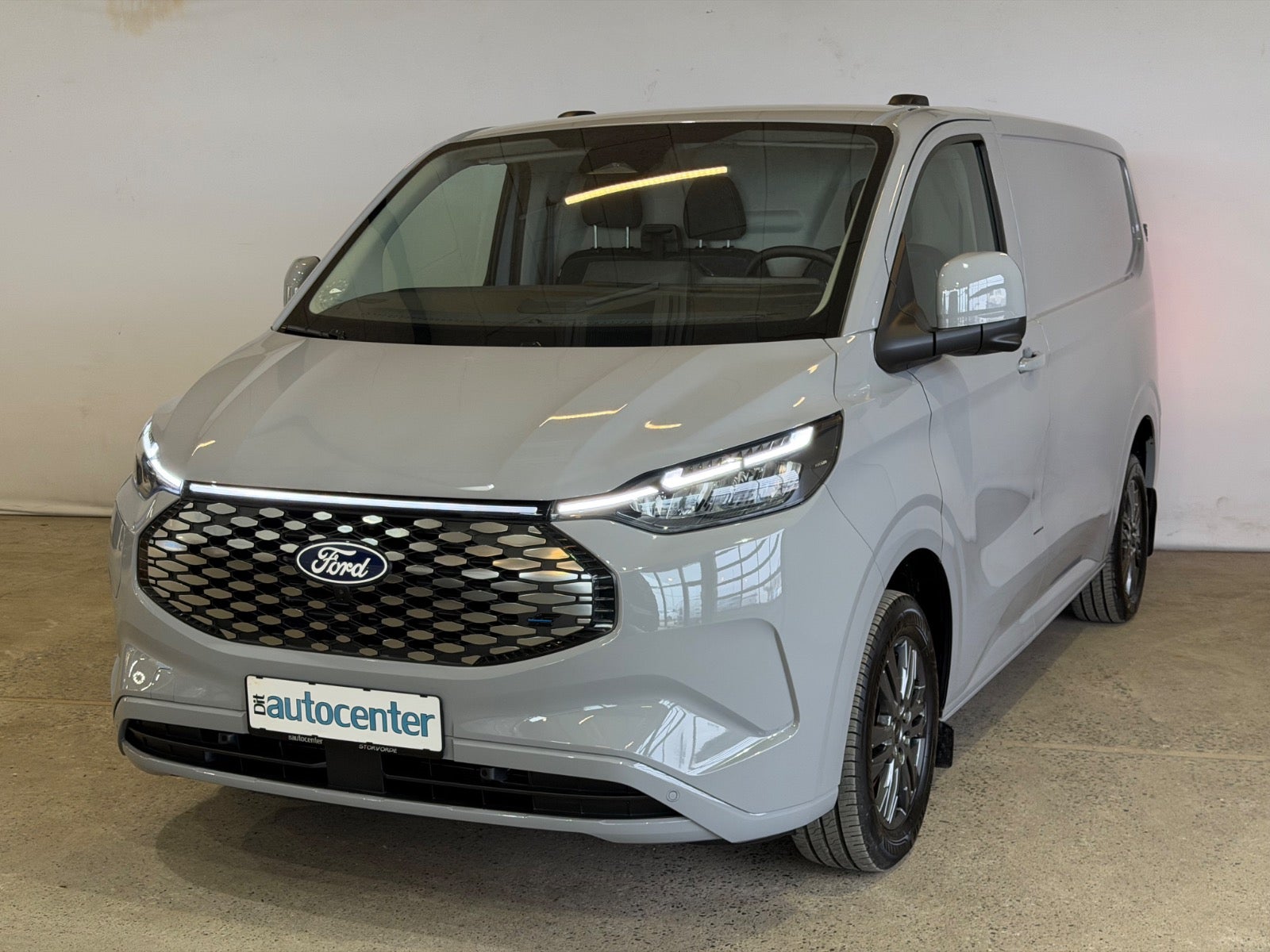 Ford E-Transit Custom 320L Limited