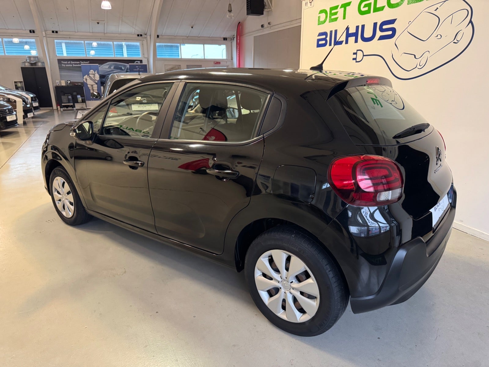 Citroën C3 PureTech 82 Iconic LTD Van