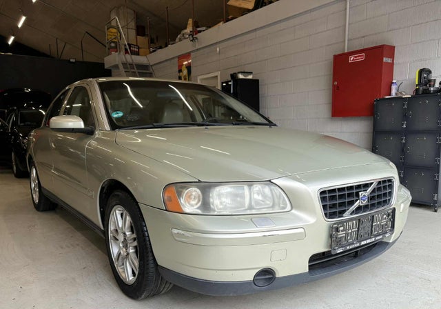 Volvo S60 2,4 170