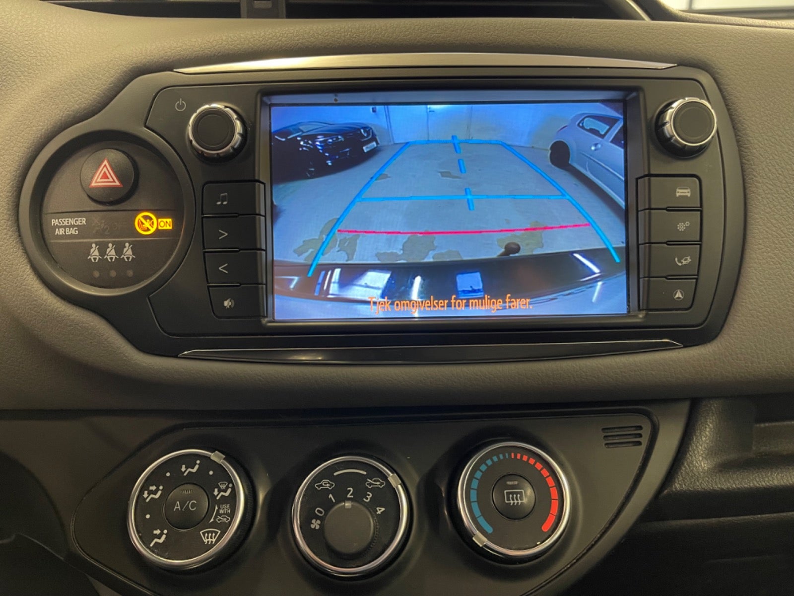 Billede af Toyota Yaris 1,3 VVT-i T2