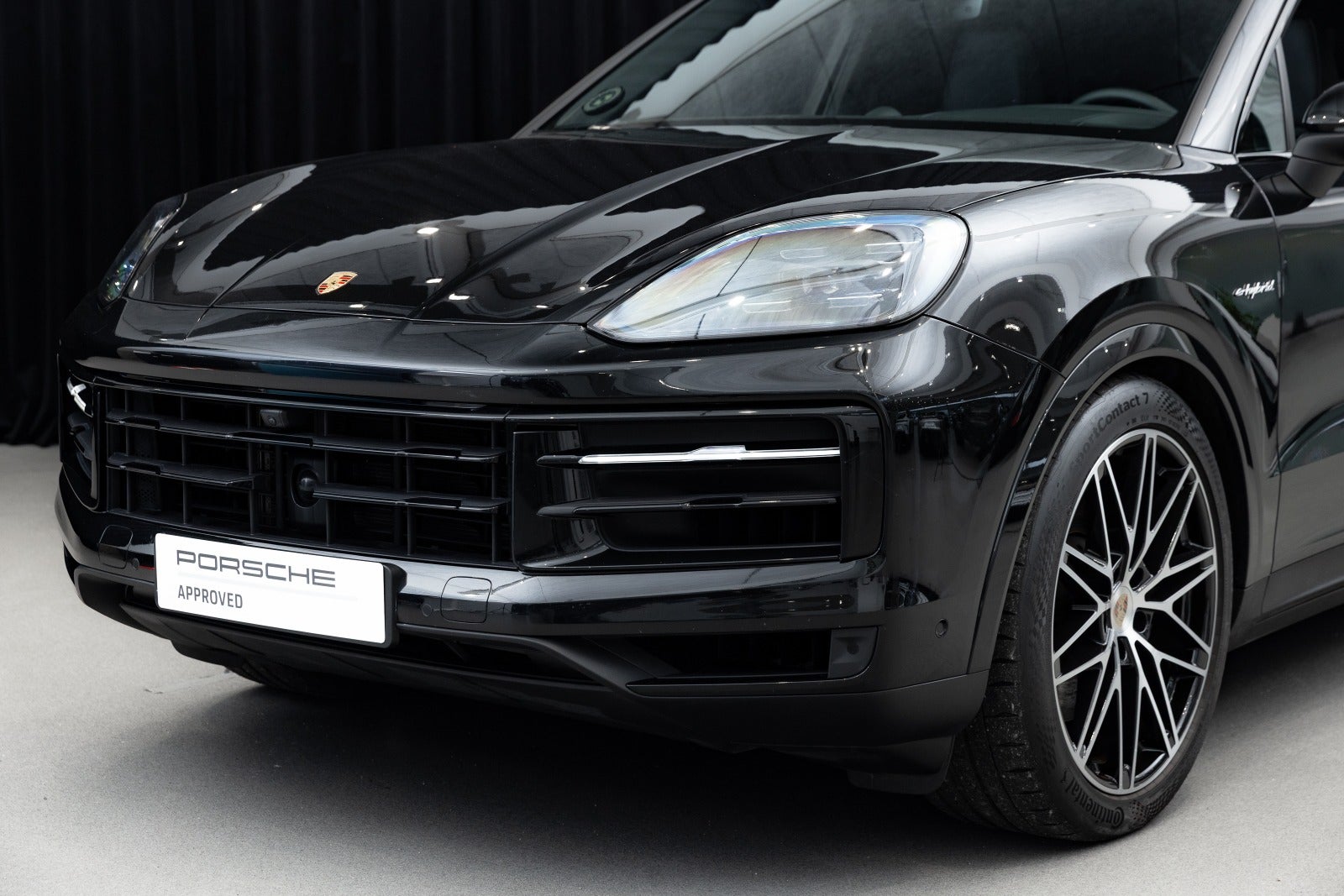 Gallery image 2 of 18