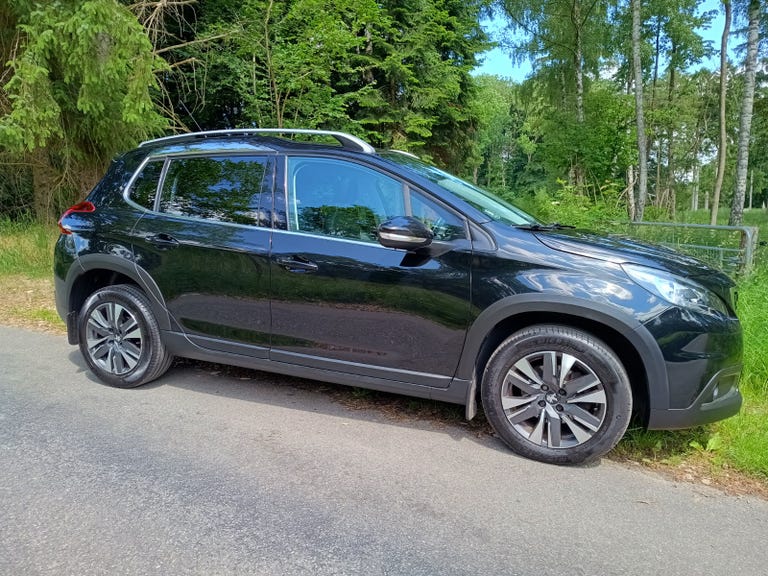 Peugeot 2008 e-THP 110 Allure Sky