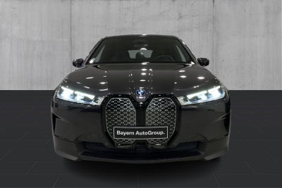 BMW iX xDrive40 Fully Charged