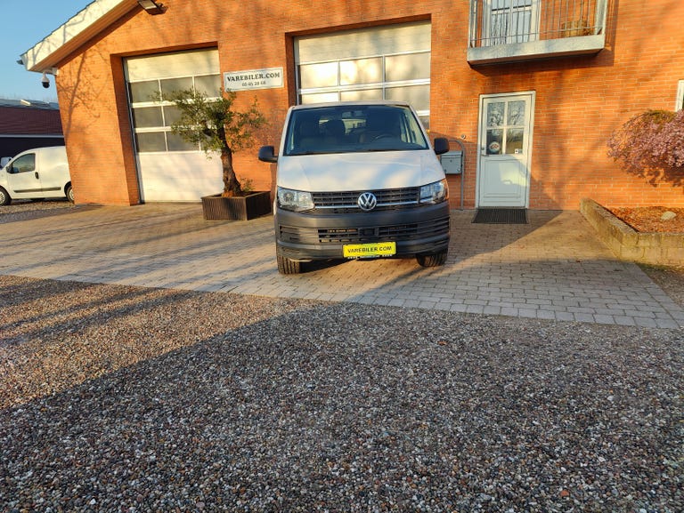 VW Transporter TDi 150 Kassevogn DSG lang