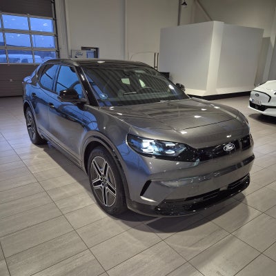 Ford Capri 82 Premium Extended Range 5d