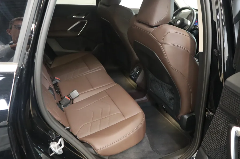 BMW iX1 xDrive30 X-Line