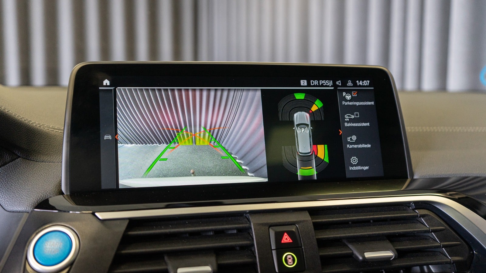 Billede af BMW iX3  Charged