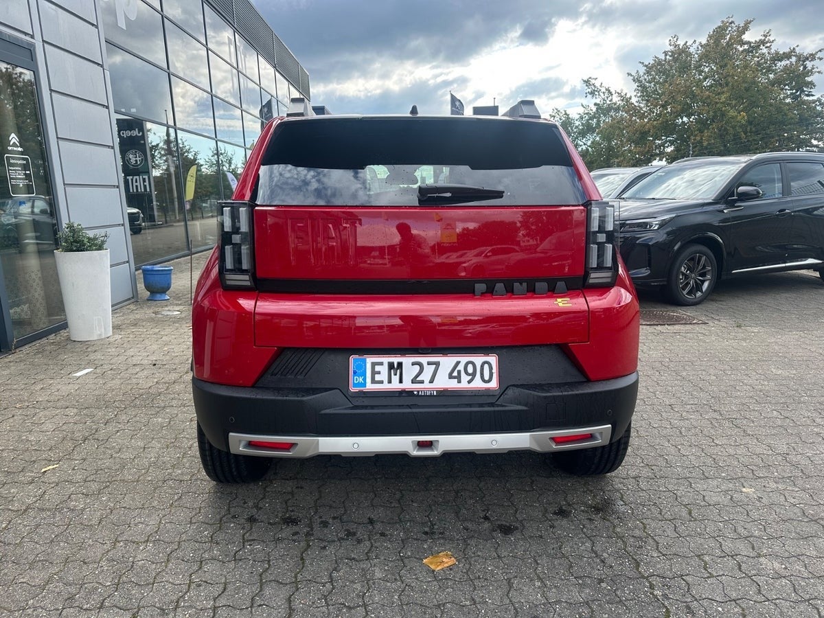 Fiat Grande Panda E la Prima