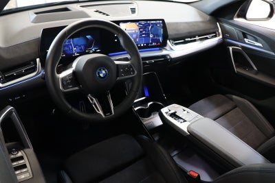 BMW iX2 eDrive20 Fully Charged M-Sport