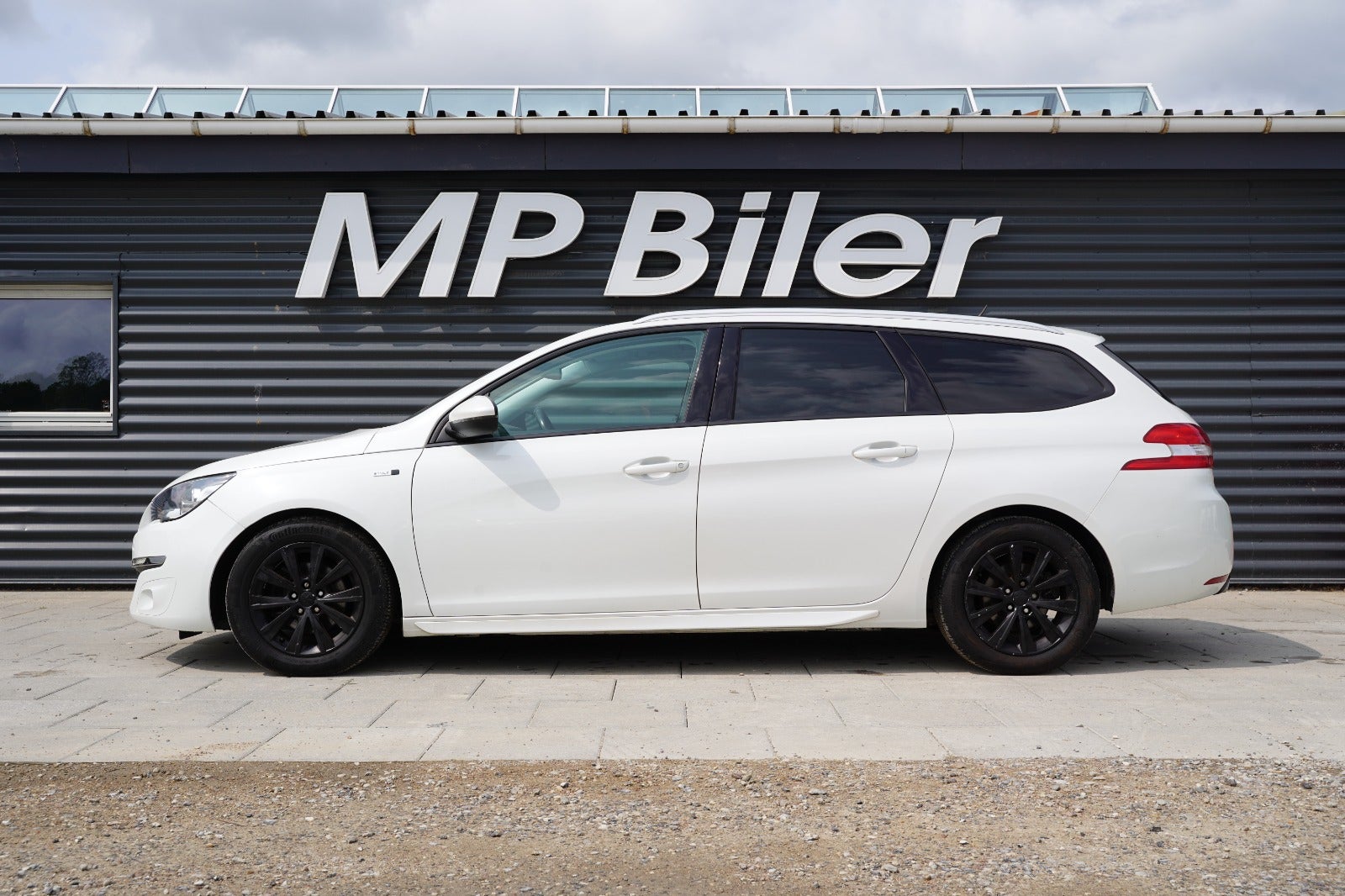 Billede af Peugeot 308 1,6 BlueHDi 120 Style Sky SW