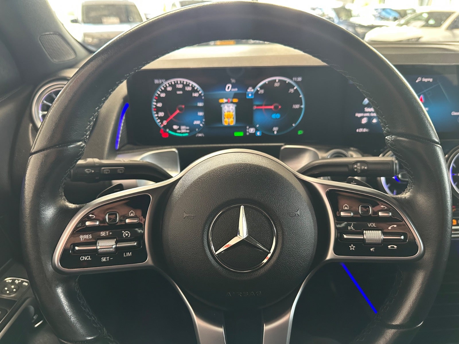 Mercedes EQB300, Billede 10