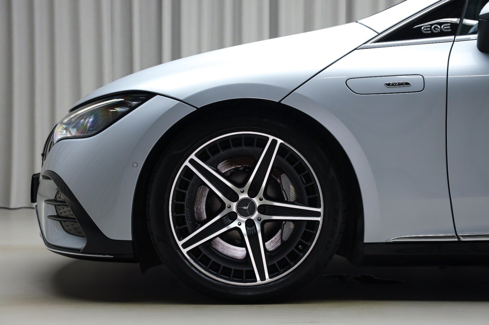 2023 Mercedes-AMG EQE 43