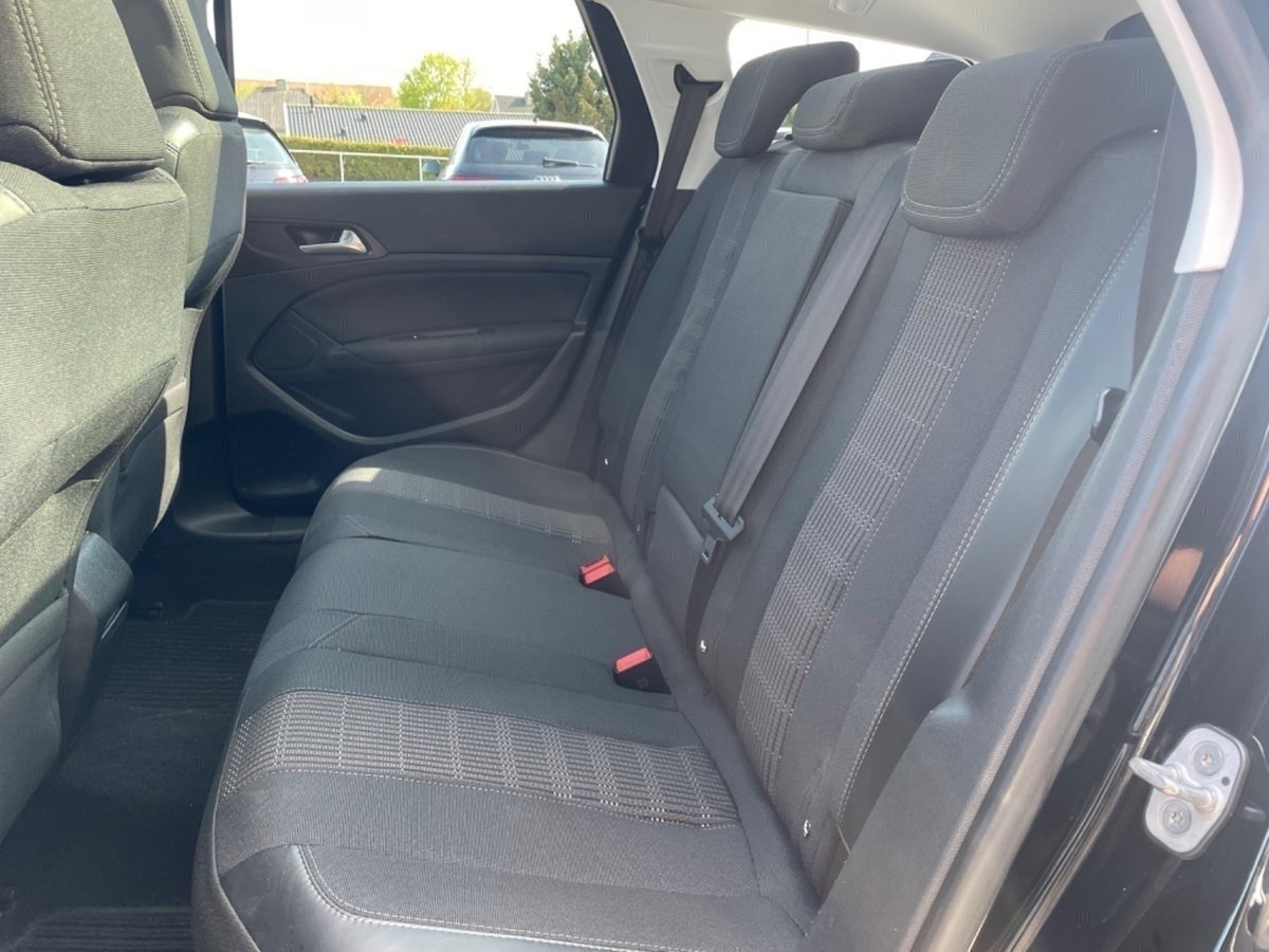 Billede af Peugeot 308 1,6 BlueHDi 120 Allure Sky SW