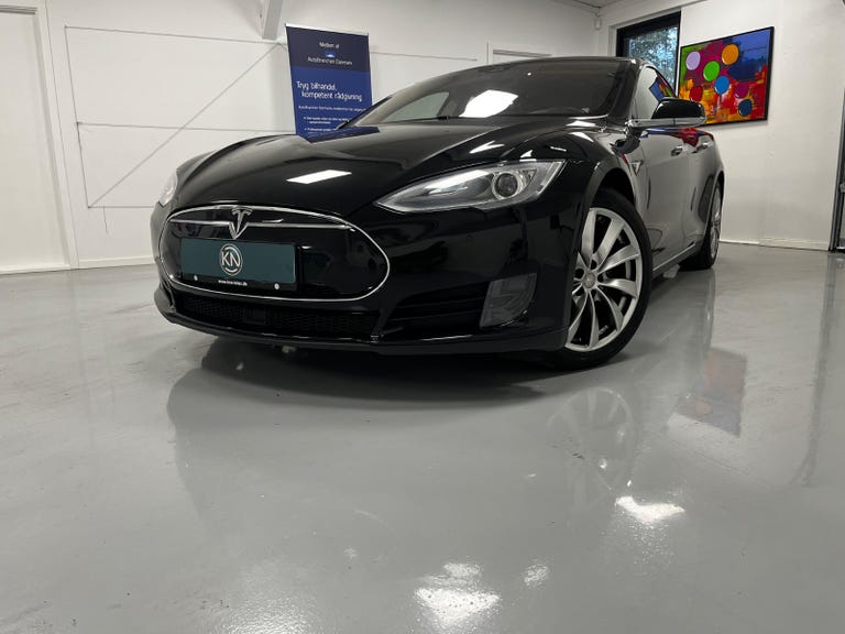 Tesla Model S 70D
