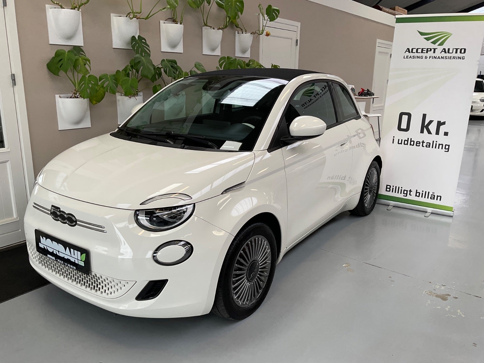 Fiat 500e 42 Icon Cabrio 2d - 1