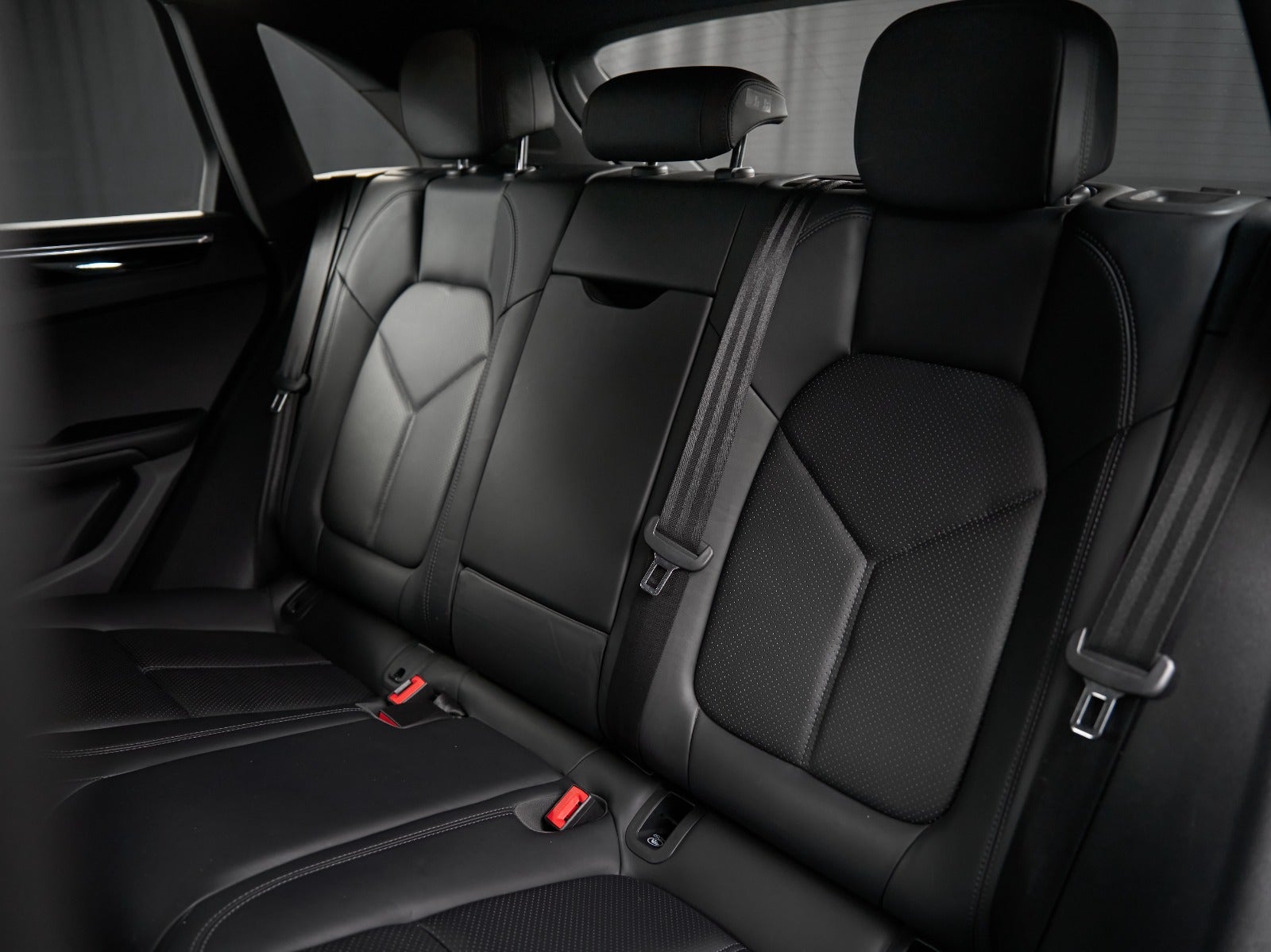 Gallery image 18 of 18