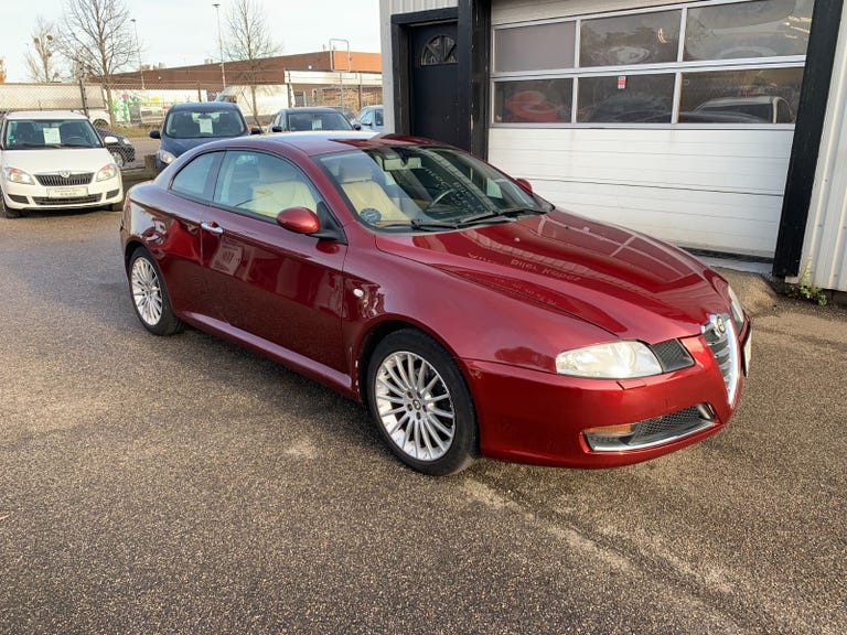 Alfa Romeo GT JTS Lusso