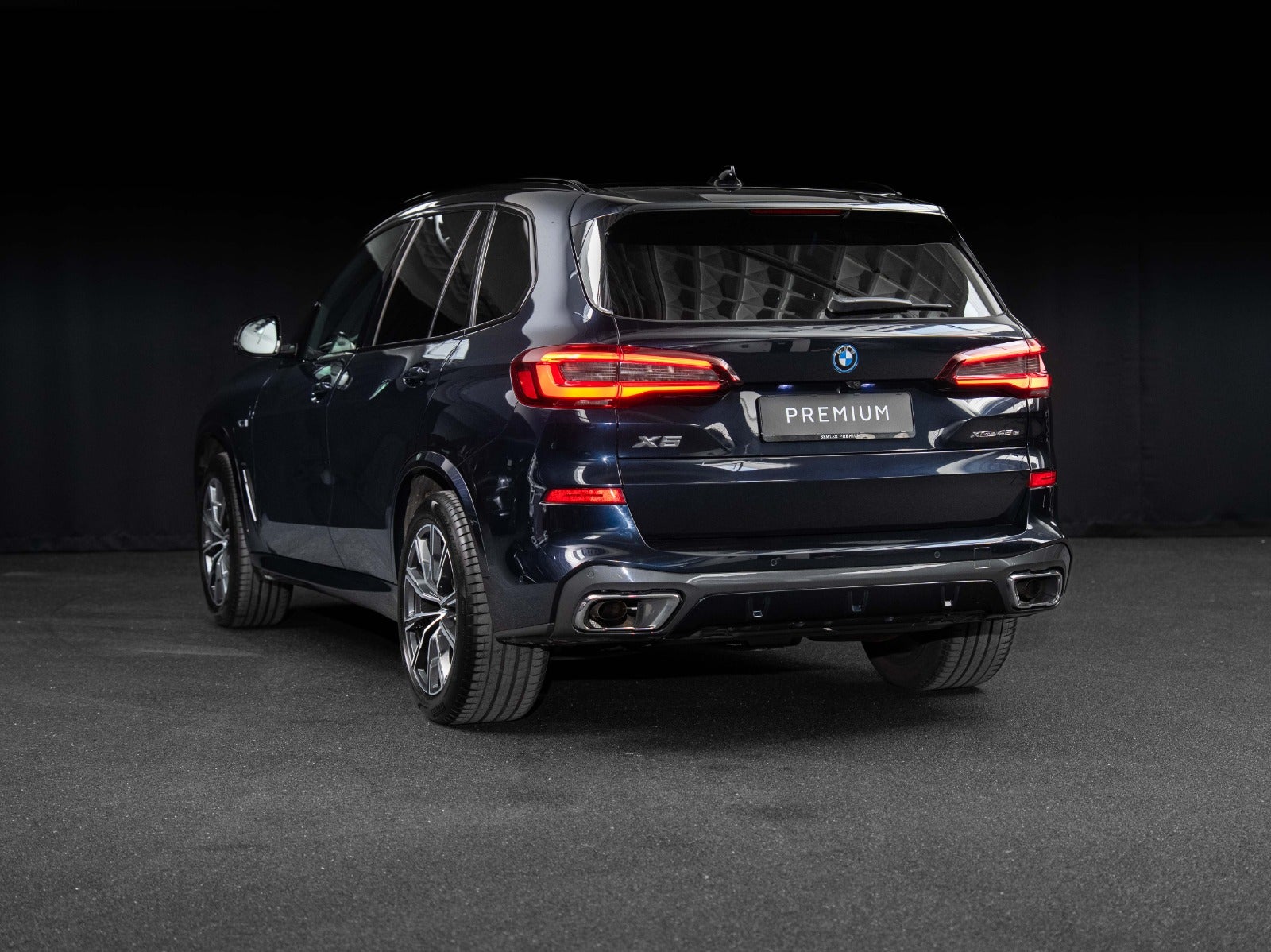 Gallery image 2 of 11