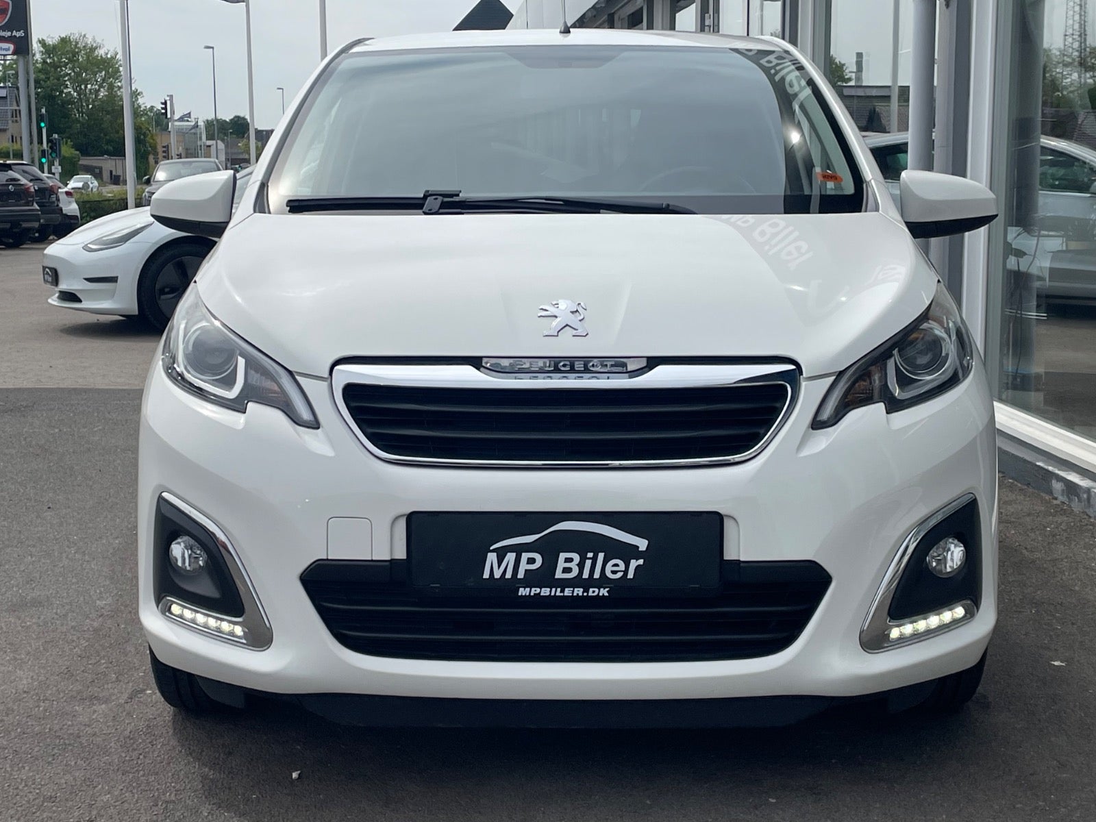 Billede af Peugeot 108 1,0 e-VTi 69 White Edition