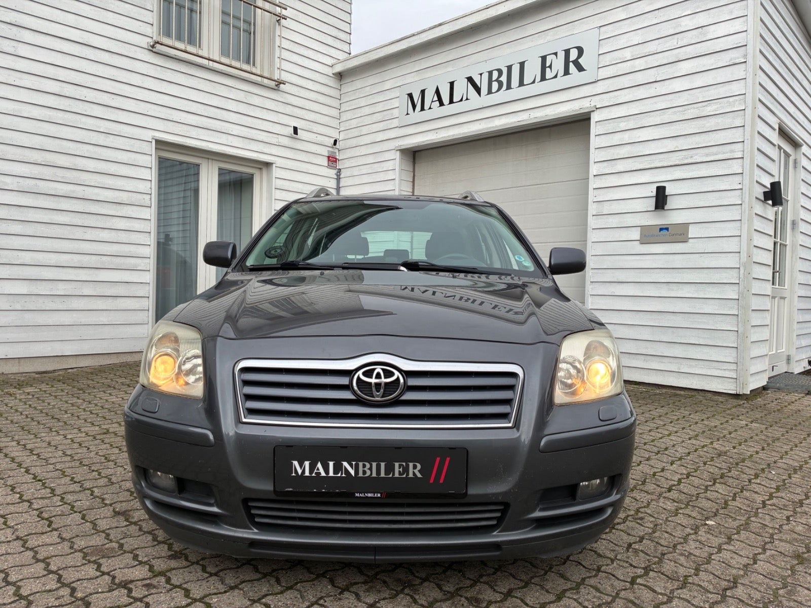 Billede af Toyota Avensis 1,8 VVT-i Sol stc.