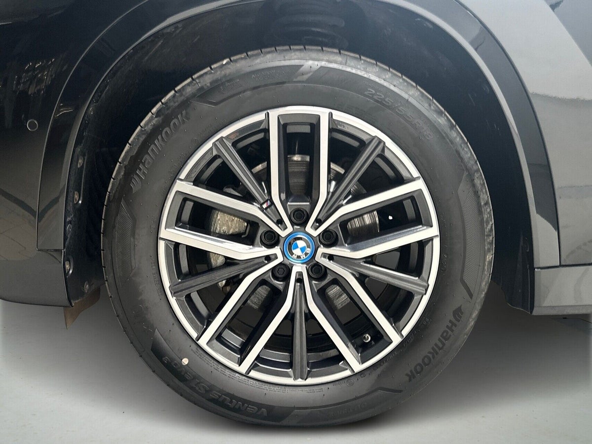 BMW iX1 eDrive20 M-Sport billede 8