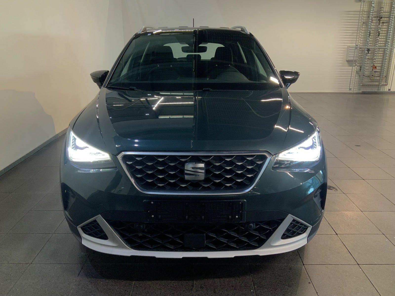 Seat Arona (2/8)