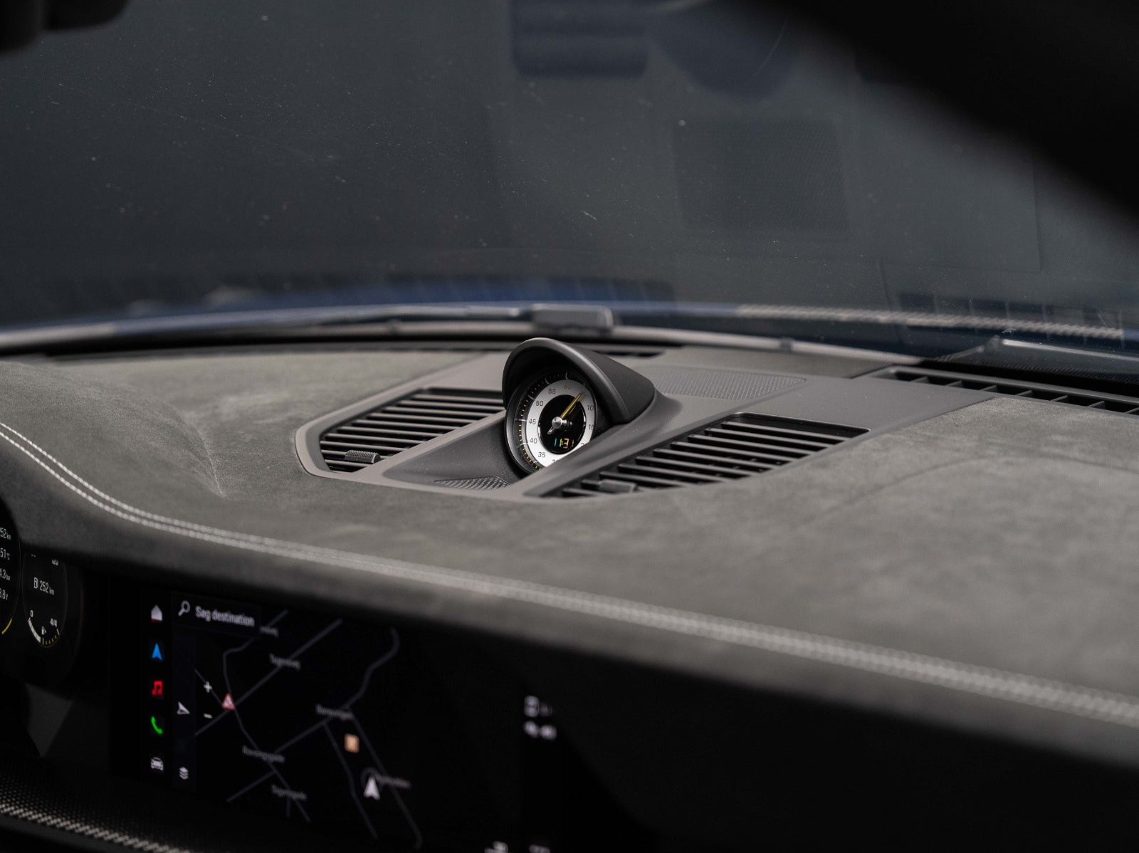 Gallery image 17 of 17