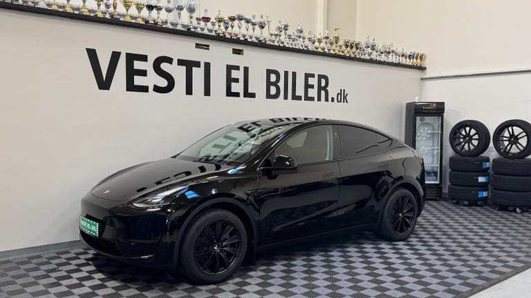 Tesla Model Y Long Range AWD