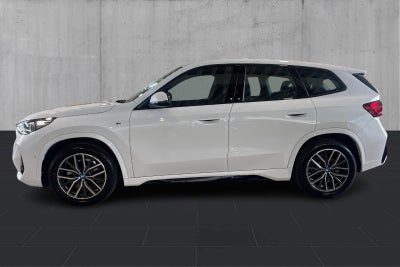BMW iX1 eDrive20 M-Sport BMW iX1 eDrive20 M-Sport - 1