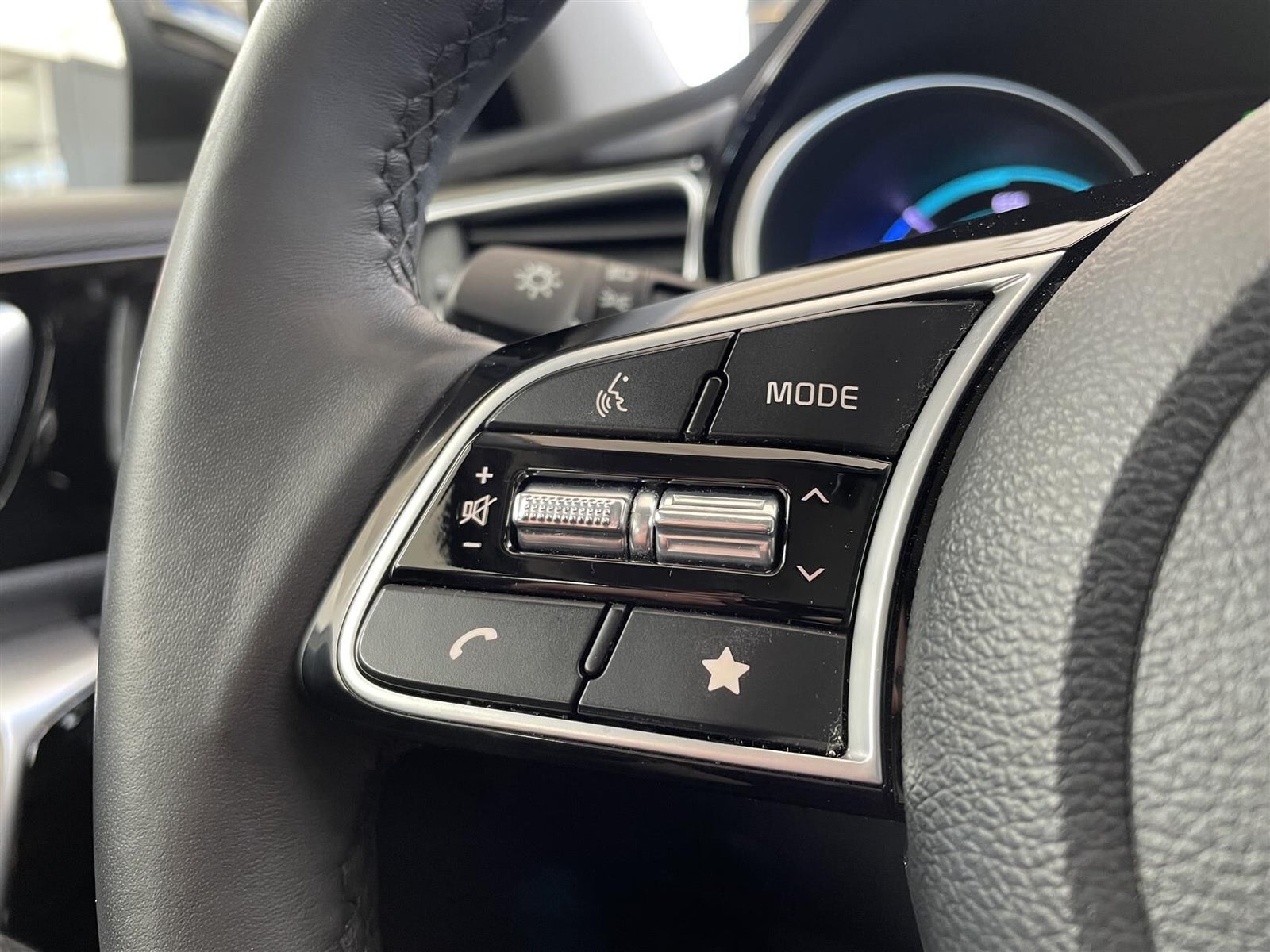 Kia Ceed PHEV Prestige SW DCT