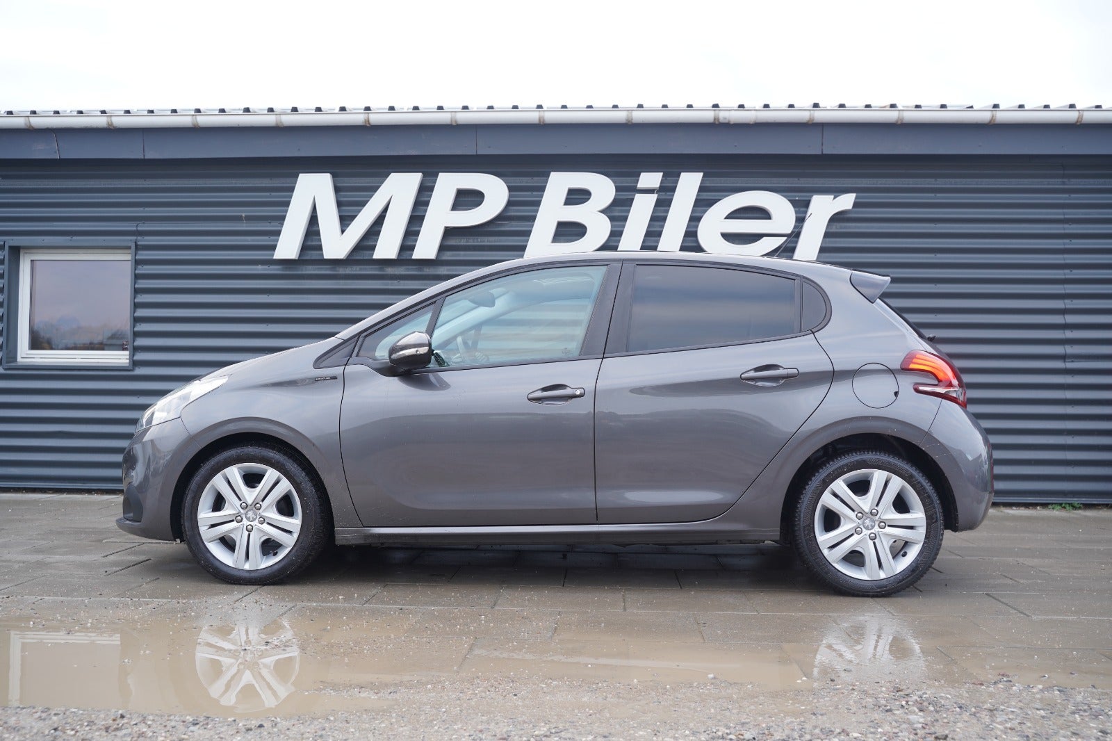 Billede af Peugeot 208 1,5 BlueHDi 100 Like Sky
