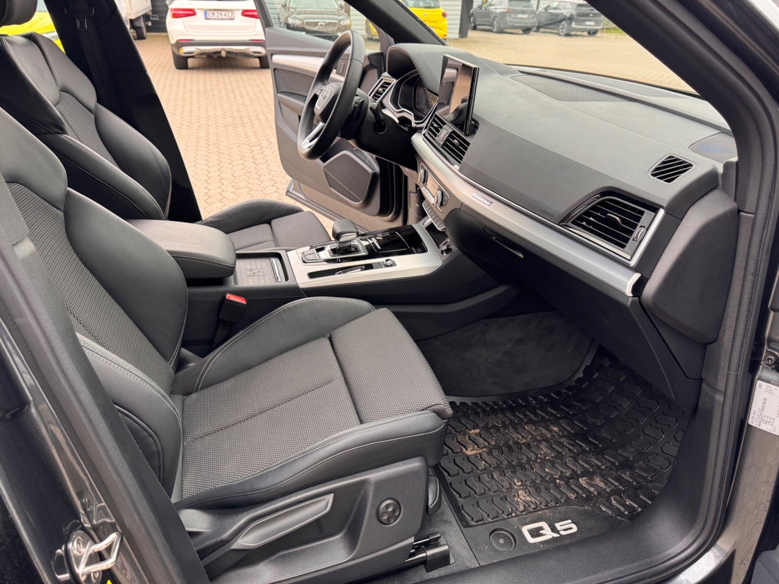 Audi Q5 TFSi S-line Edition S-tr.
