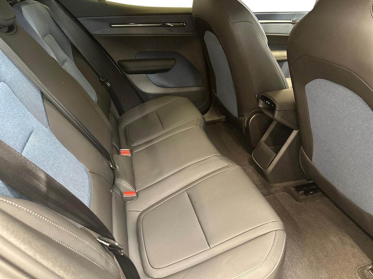 Volvo EX30 Extended Range Plus billede 13