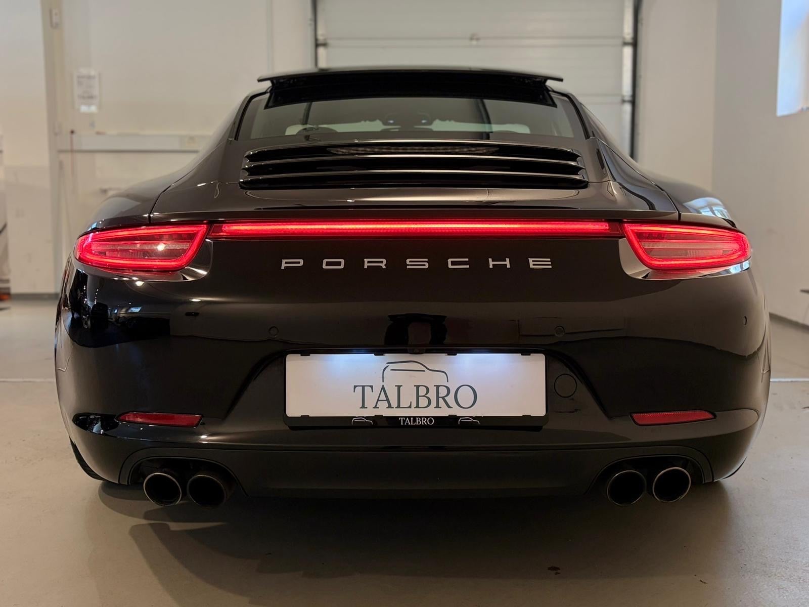 Porsche – 911 Carrera 4S